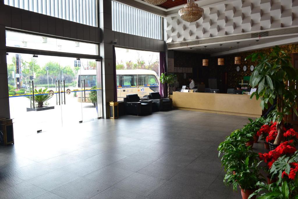 Jingyue 99 Inn Shanghai Pudong Airport Shiwan Branch Extérieur photo