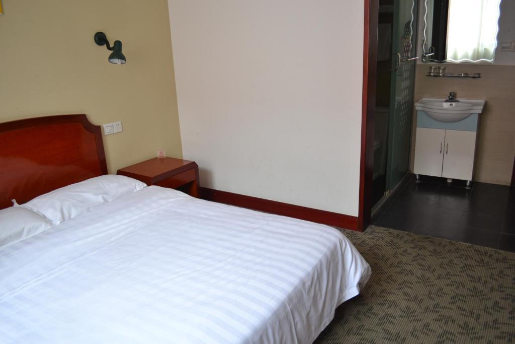 Jingyue 99 Inn Shanghai Pudong Airport Shiwan Branch Chambre photo